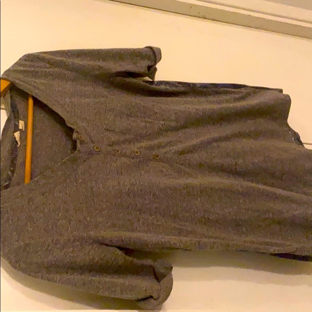 Women’s comfiest size medium Roxy t shirt
